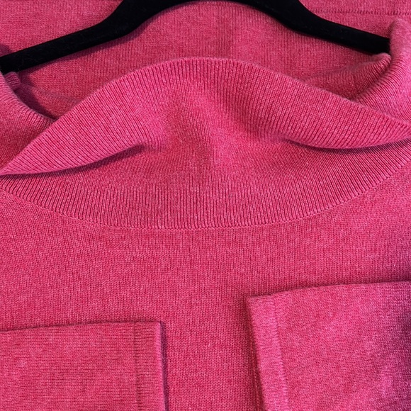 Alfani Pink Cowl Neck Sweater size large - like new - Picture 8 of 8